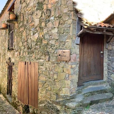 Casa das Estátuas Gondramaz Exterior foto